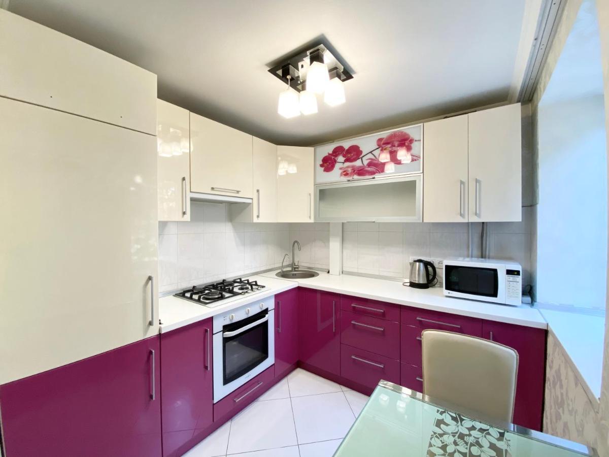 Beautiful 1-Bedroom Near Most City Center Dnipro Ngoại thất bức ảnh